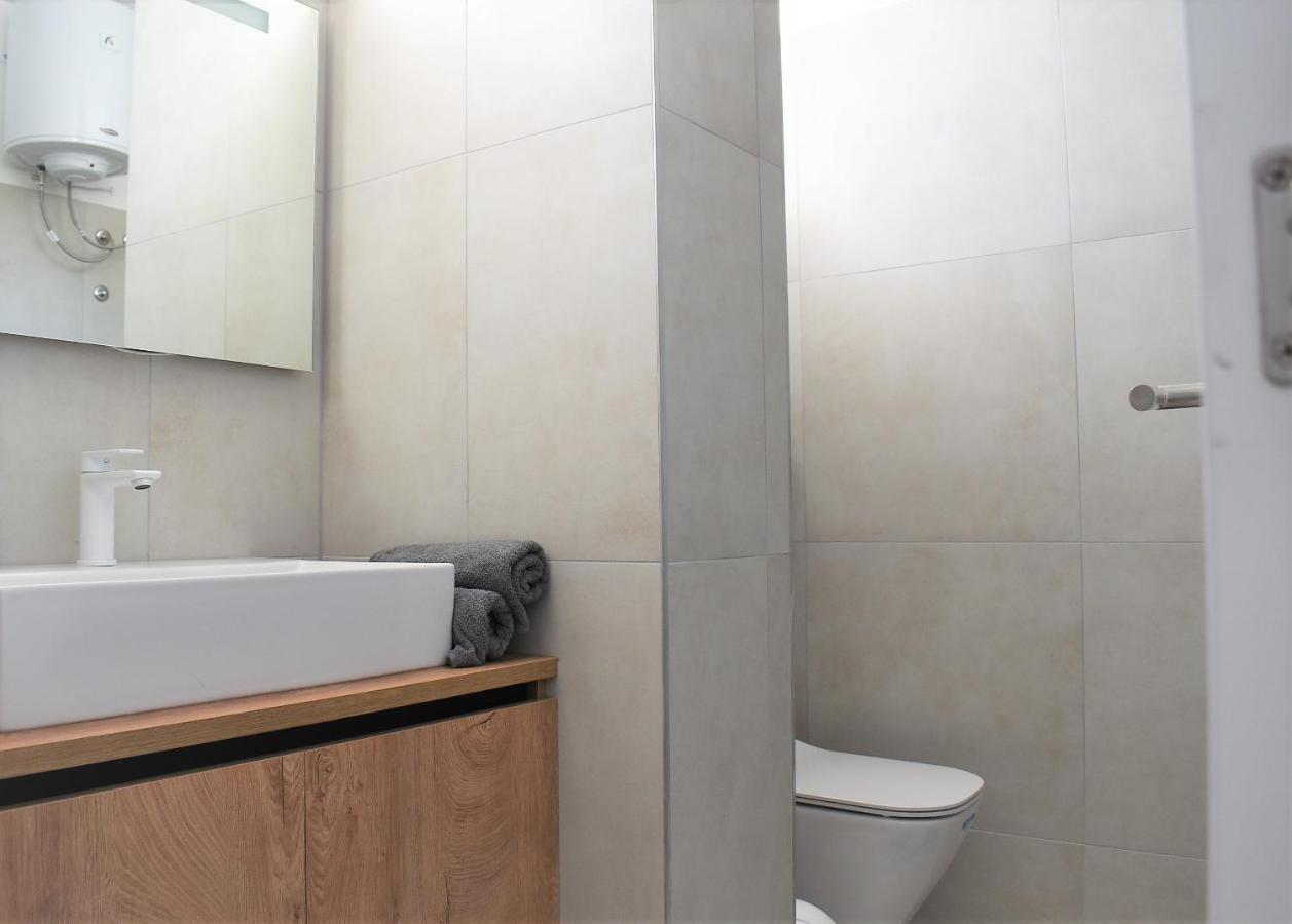 Apartment Aci Marina Rab Banjol Exterior foto