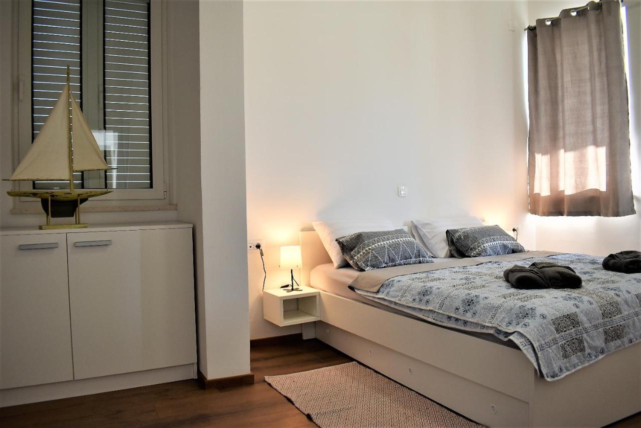 Apartment Aci Marina Rab Banjol Exterior foto